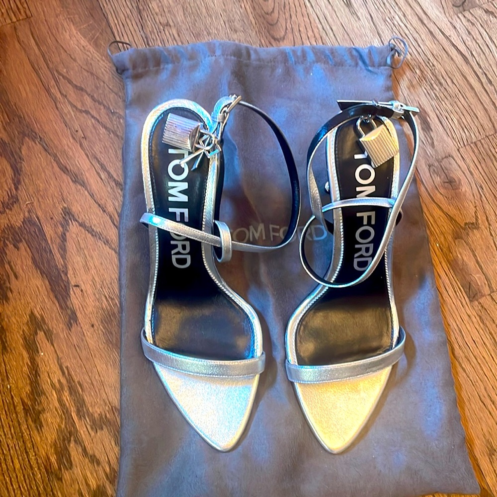 Tom Ford Lock Stillettos 105 in silver